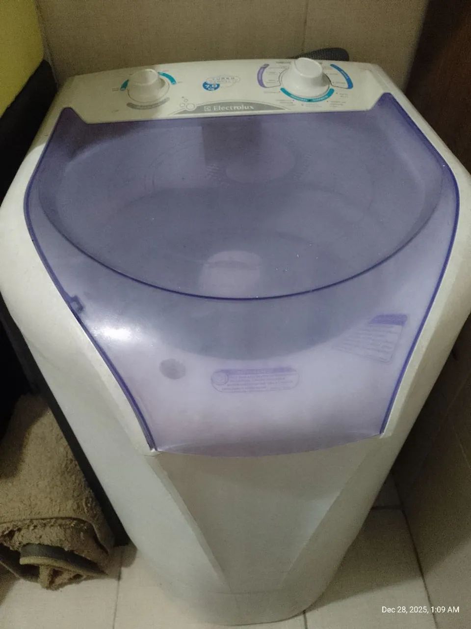 Eletrolux turbo compacta 7.0 kg - Foto 4