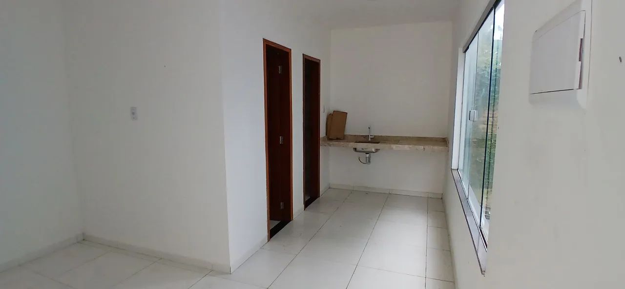 2 Galpõoes e escritório com uma área total de 3.920 m² 1 com câmara fria . - Foto 6