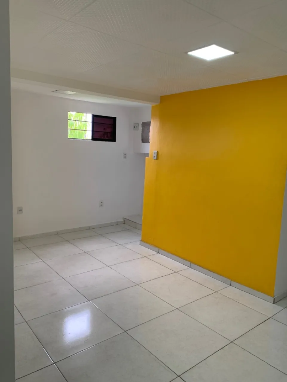 Sala comercial no bairro Farol 