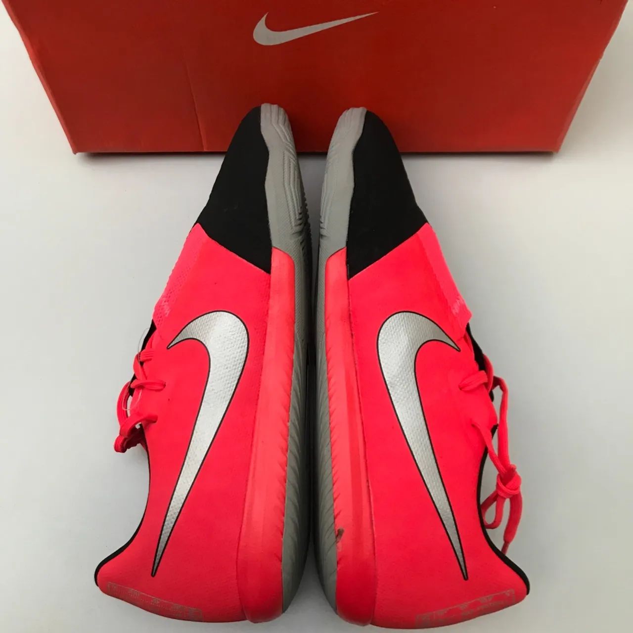 Chuteira Nike Phantom Vision Academy - 43 - Original