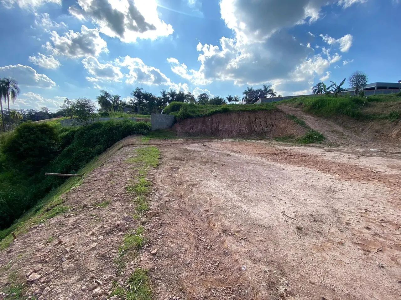 Terreno de 1000m² com terraplanagem - Foto 2