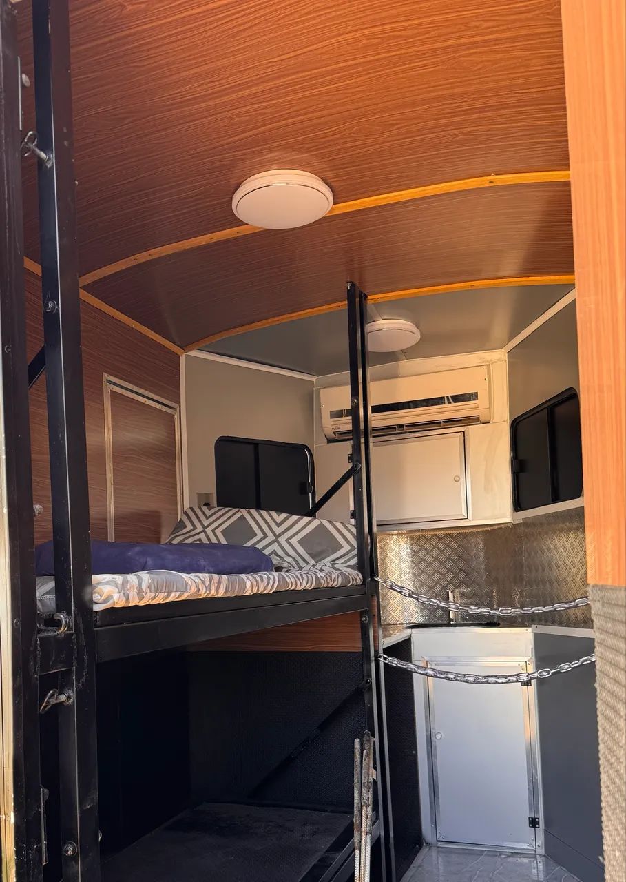 Trailer Reboque para Cavalos, Vaquejada completo de luxo! - Foto 7