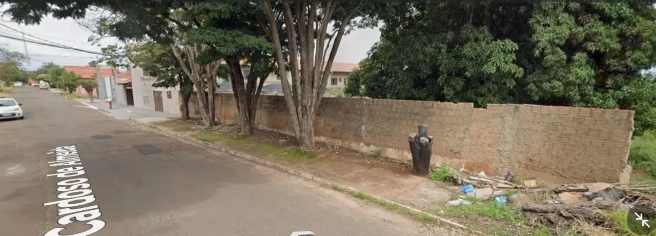 Vende-se Terreno de esquina 12x30