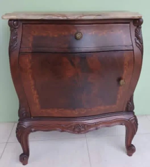 VENDO CRISTALEIRA  E DUAS MESAS DE CABECEIRA - RARIDADE - ANTIGUIDADE - Foto 4