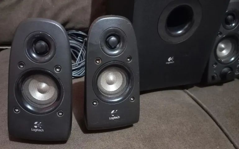 Logitech Z506 5.1 Surround 75W - Foto 2