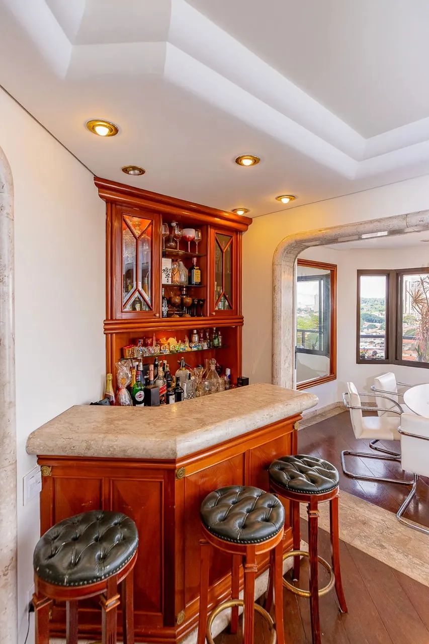 Apartamento tipo para venda com 4 quartos, sendo 3 suítes, 194m² - Foto 4