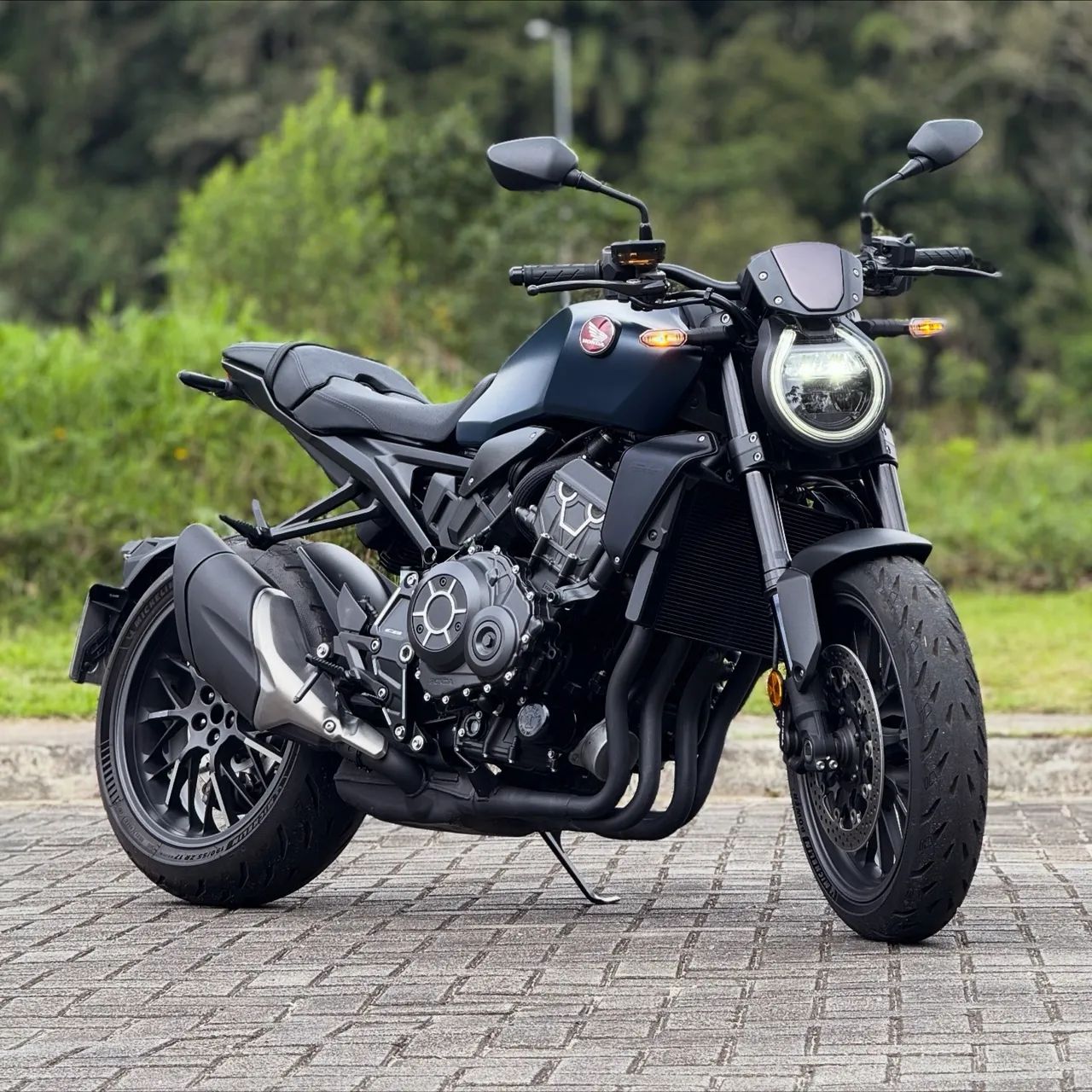 CB 1000 Black Edition (Apenas 831 km) - Foto 2