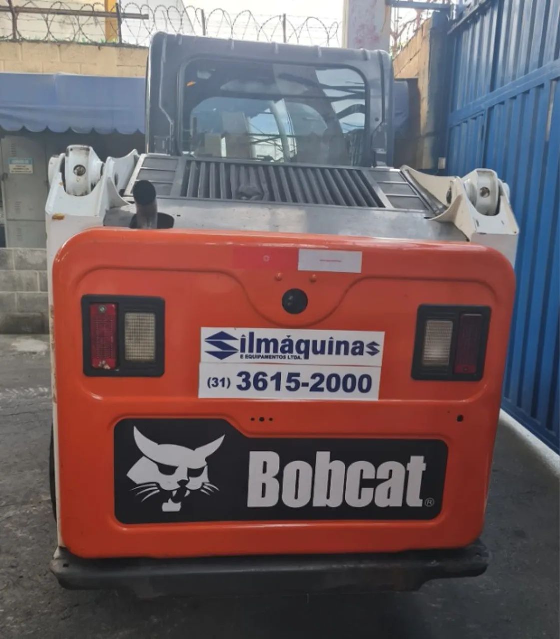 Minicarregadeira Bobcat S450 Ano 2023 Com 1605hrs C Ar Cond - Foto 2