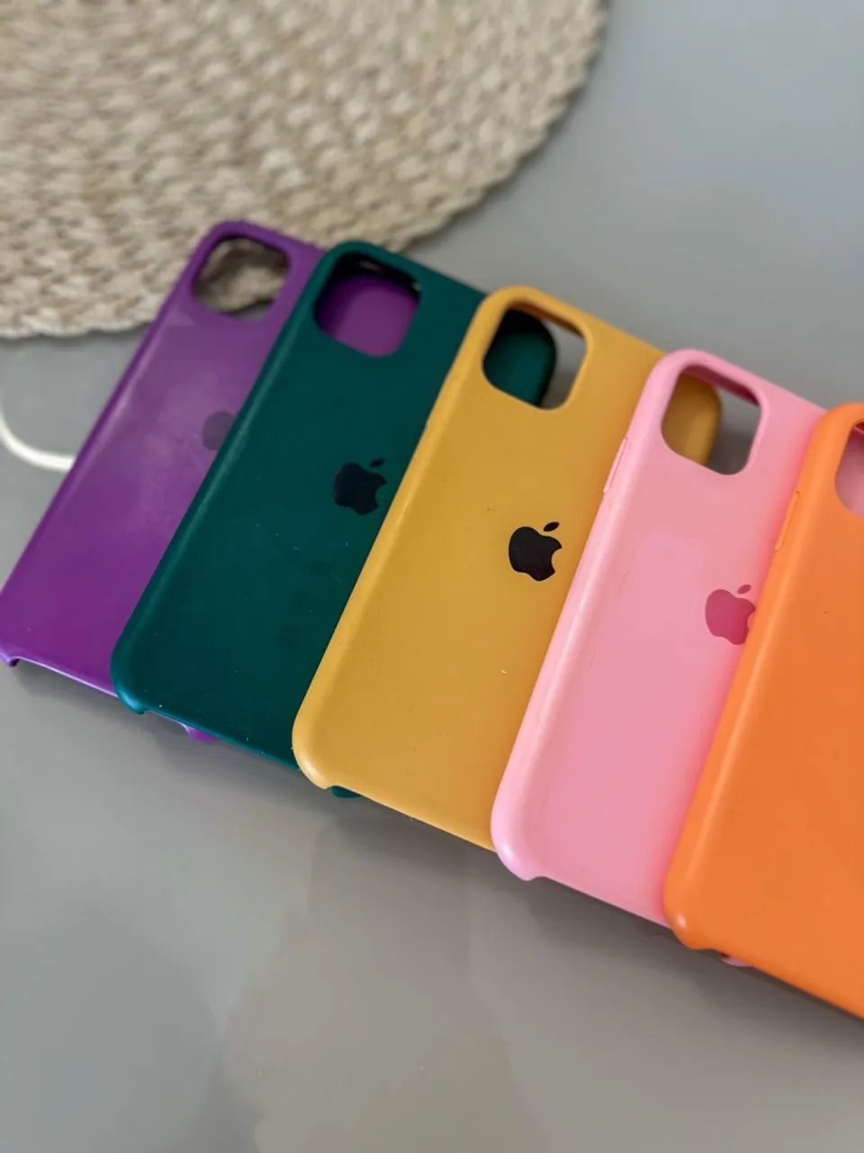 Capinhas de Silicone para iPhone 11 - Cores Vibrantes! - Foto 5