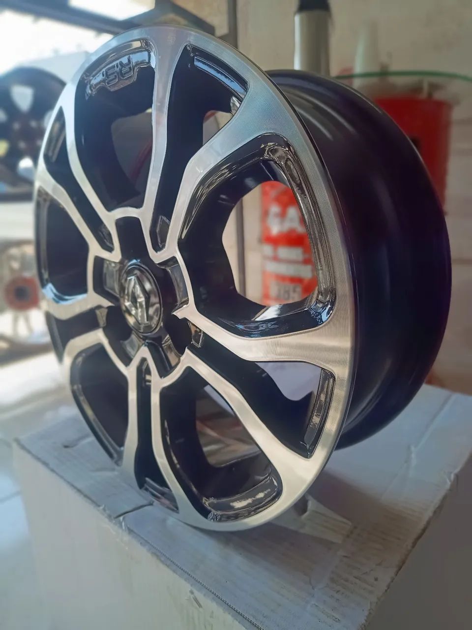 RODA 14 KWID  - Foto 2
