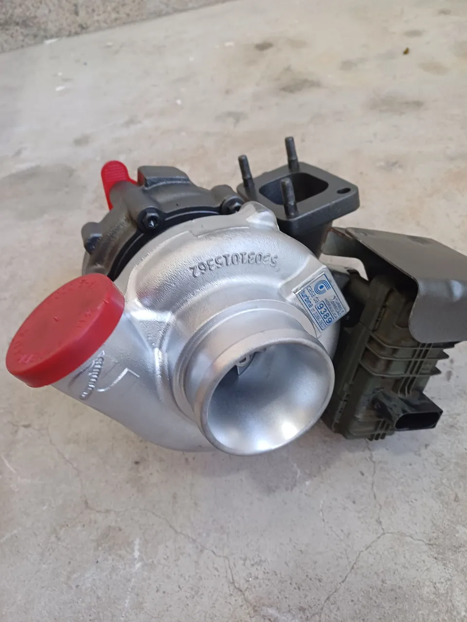 Turbina do Delivery Express ano 2018 motor cumis