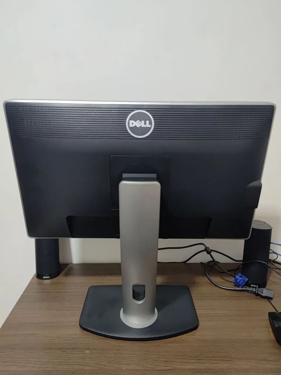 Monitor Dell 23 polegadas FULLHD com base giratória ( funcionando perfeitamente ) - Foto 4