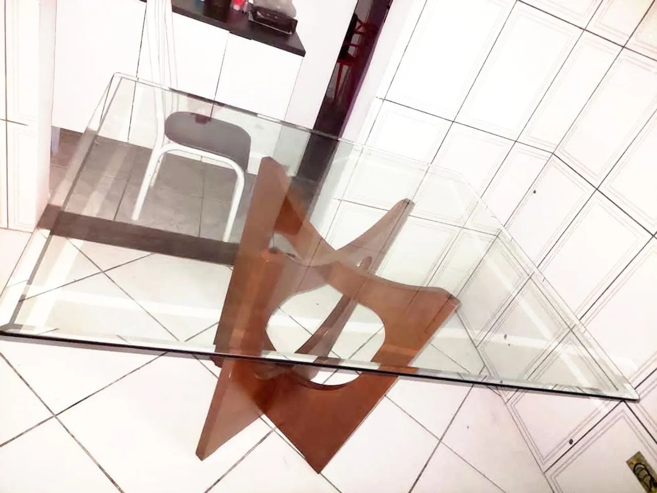 Mesa  Jantar  Clássica vidro temperado  e base de madeira  - Foto 5