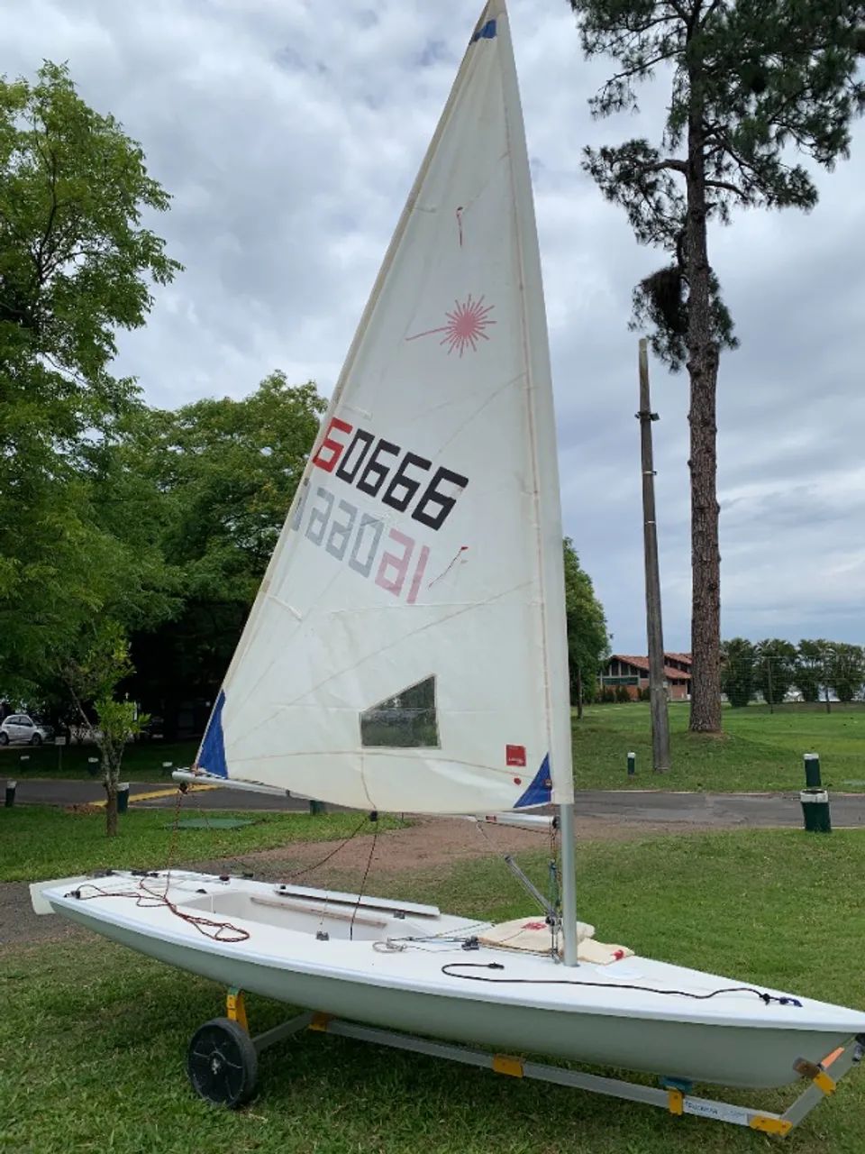Veleiro Laser PSB n° 83442 - Radial  - Foto 4