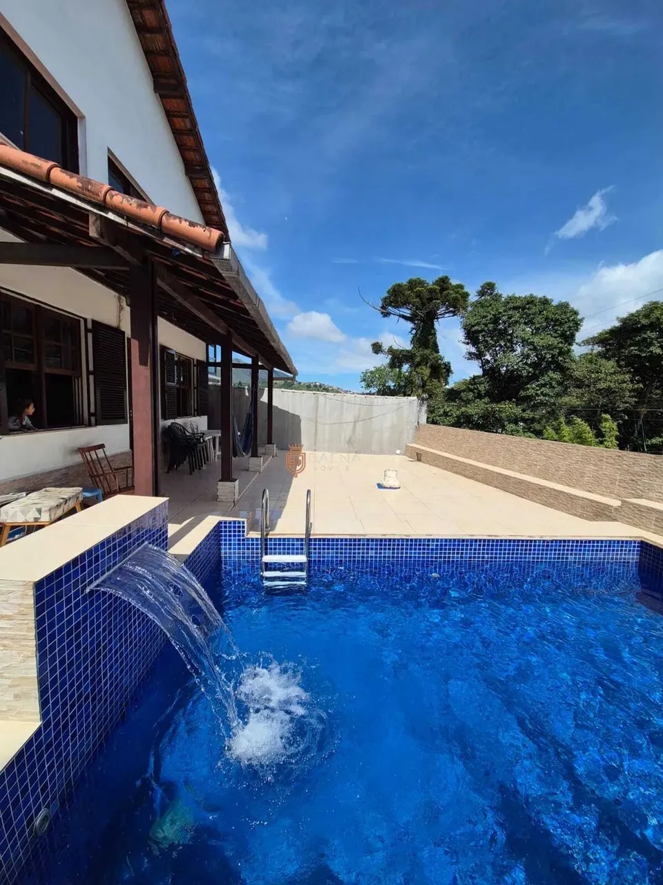 Casa para aluguel com 600 m², com 7 quartos no Vale do Paraíso - Teresópolis - RJ