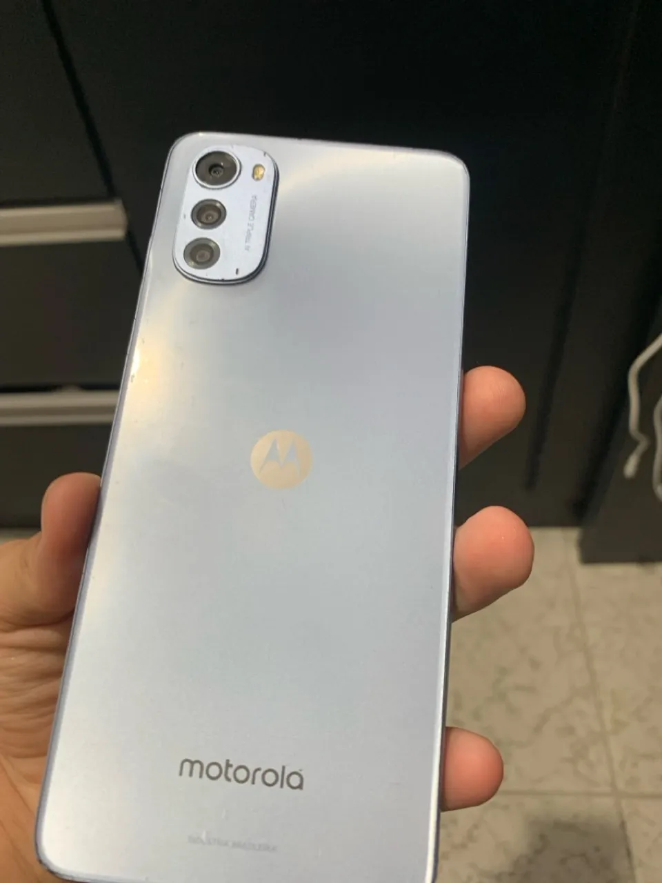 MOTO E32 COM PELICULA, CARREGADOR E CAPA