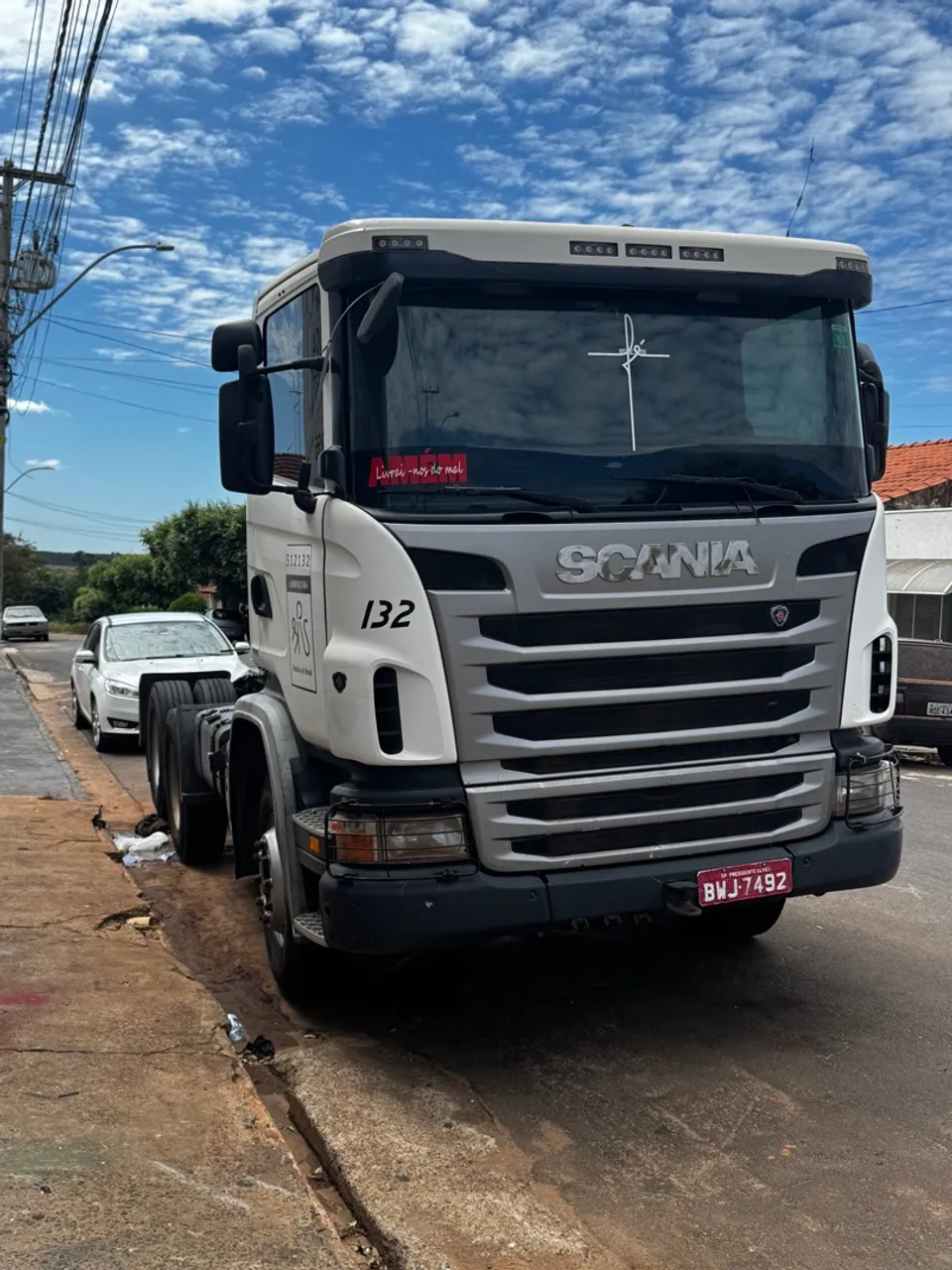 Scania g470 com motor 440