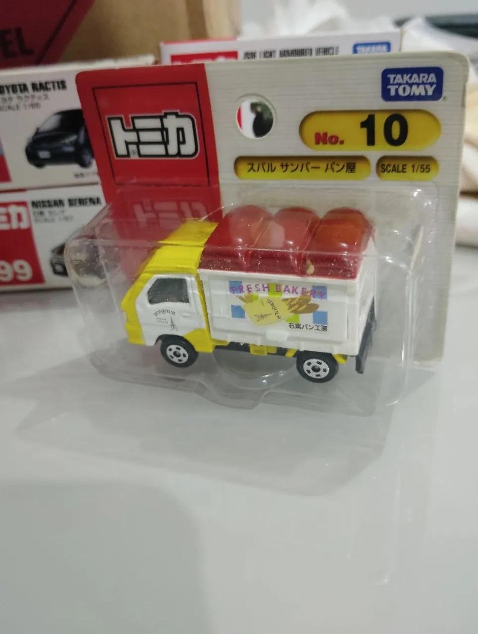 Miniatura Tomica Subaru Sambar Bakery - Colecionador
