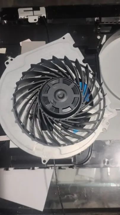 Manutenção Preventiva e Troca da Pasta Térmica Ps4 Slim e Phat - Foto 6