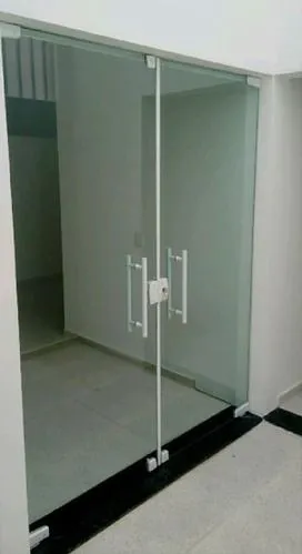 Vidraçaria - Box de Banheiro e Portão de Alumínio (91) 9.8869.854