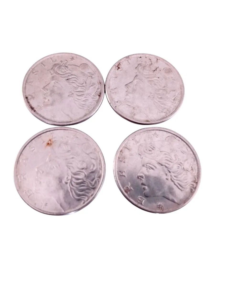 Moedas Antigas de 50 Centavos - Foto 2