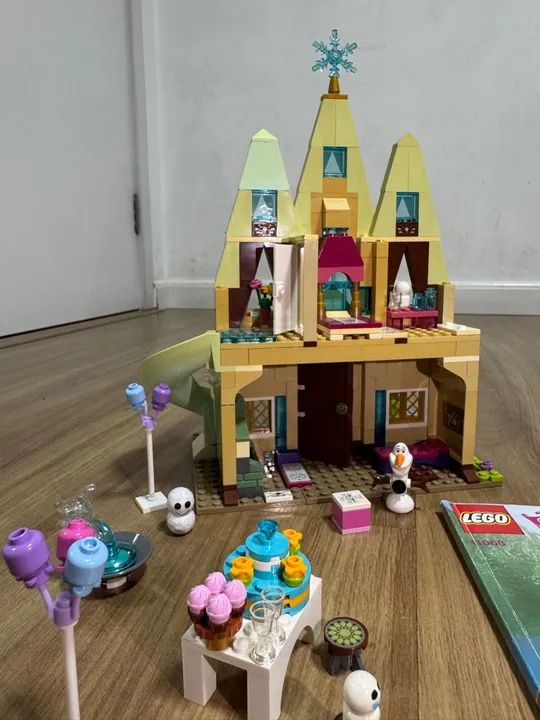 Castelo de Lego Frozen - Novo  - Foto 3