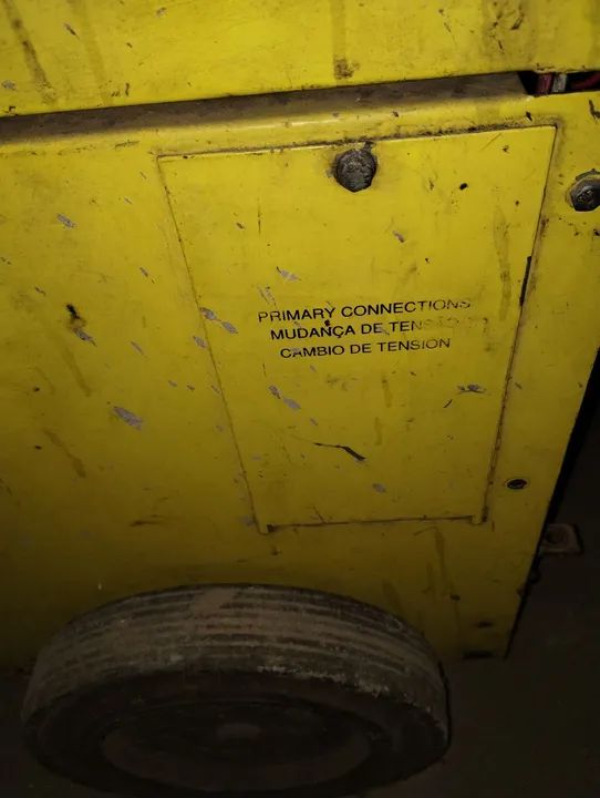 Máquina de solda Esab 400 amperes  - Foto 2