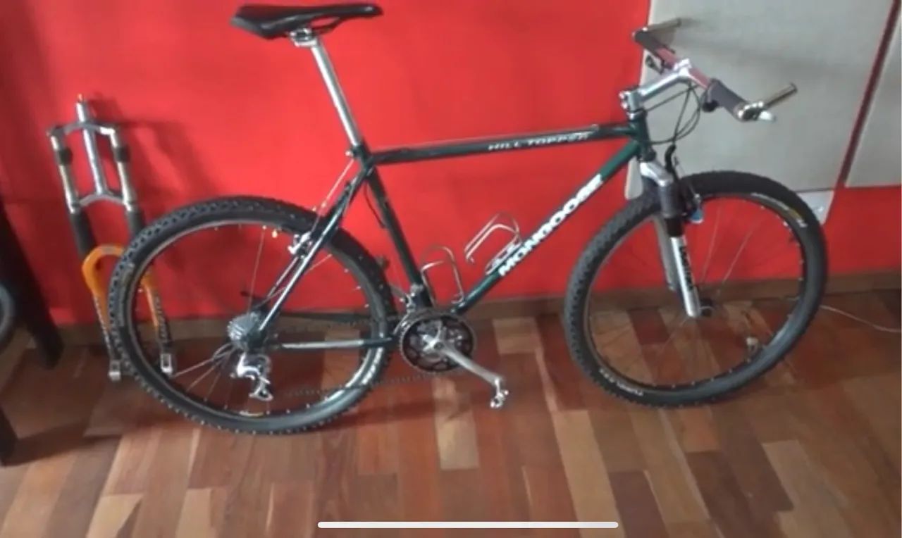 Mountain Bike Mongoose Hill Topper