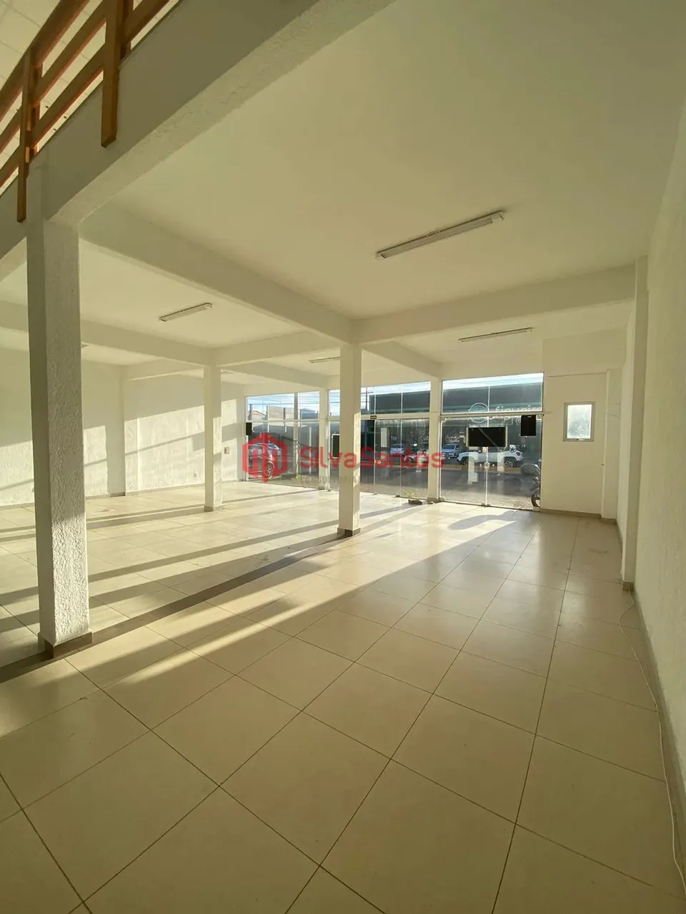 Loja comercial para locação anual em Capão da Canoa.
