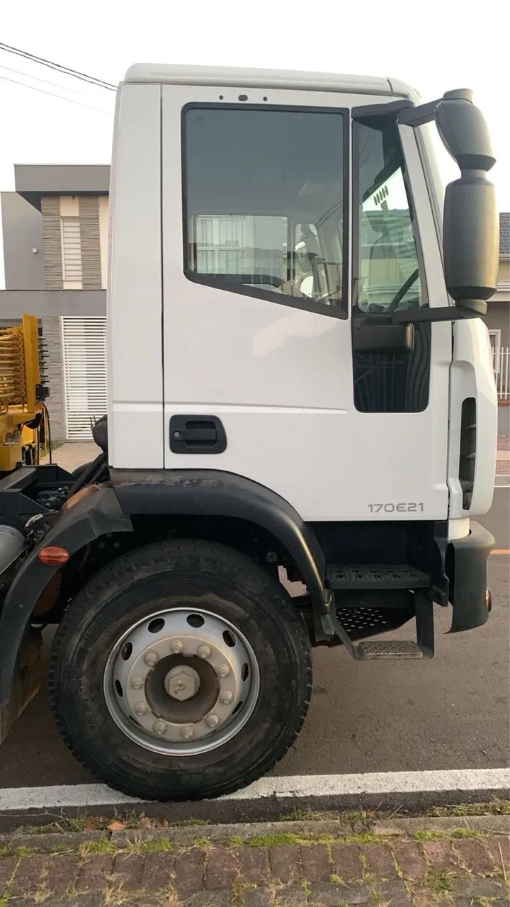 Caminhão Munck IVECO TECTOR 170E munck PHD 12005 - Foto 3