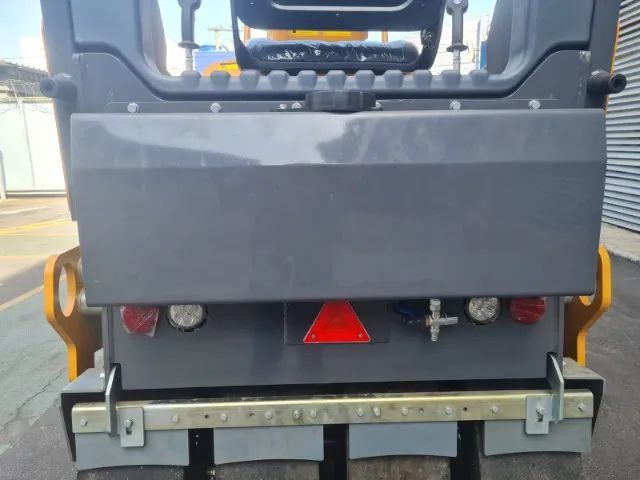 Rolo Vibratório St35000 Motor Yanmar 3tnv88 - Foto 6