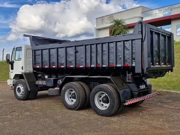 CAMINHÃO CAÇAMBA VENDER RÁPIDO
