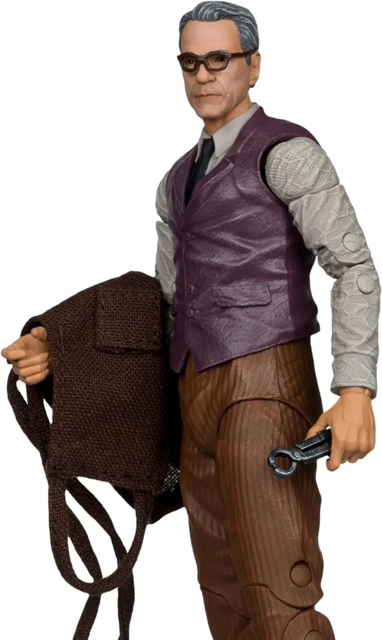 Alfred Pennyworth Batman V Superman Mcfarlane Toys - Lacrado - Foto 4