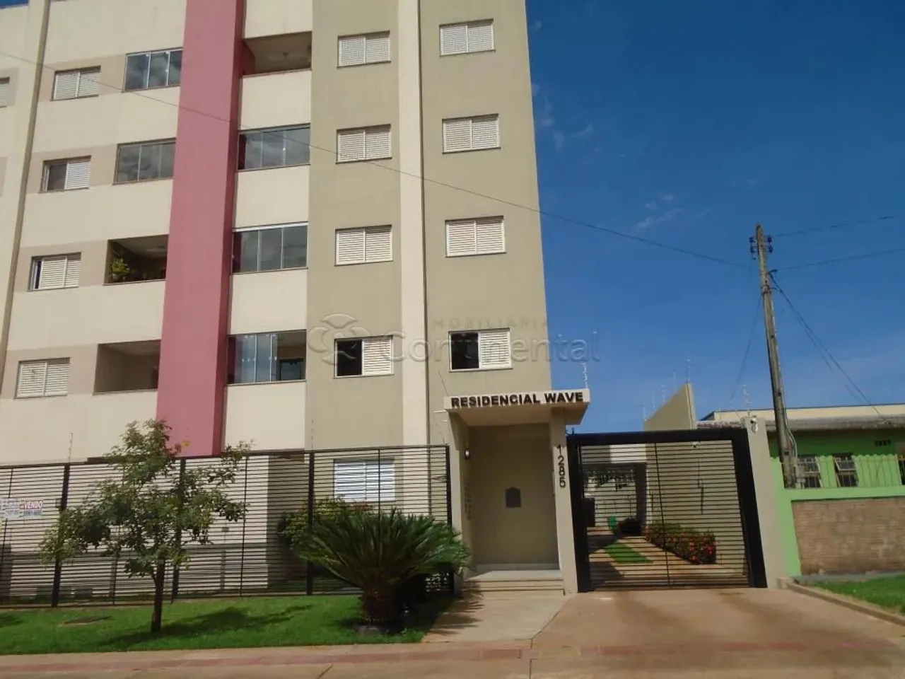 Apartamento para locação em Dourados-MS.