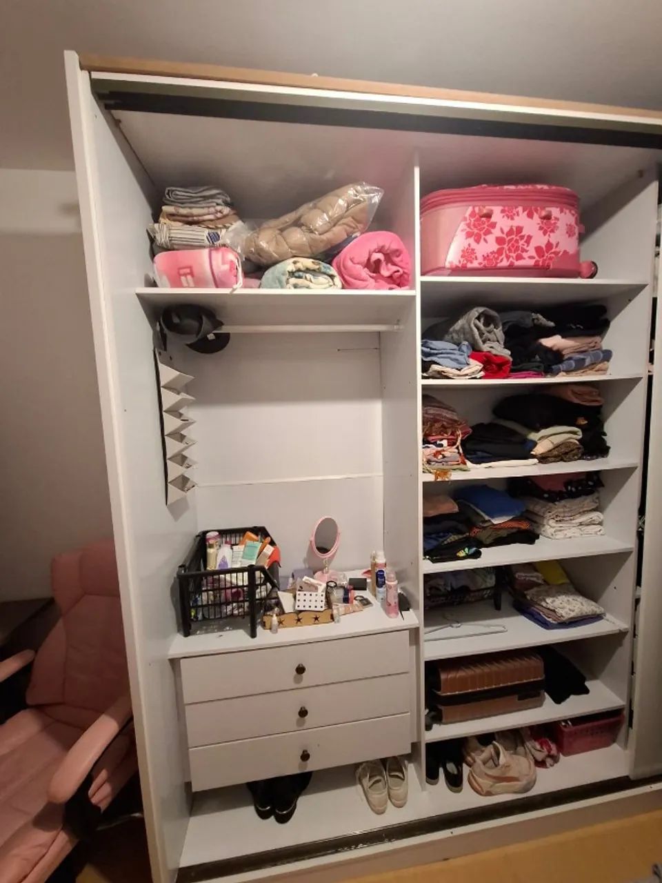 Guarda-roupa 3 portas com espelho - Foto 3
