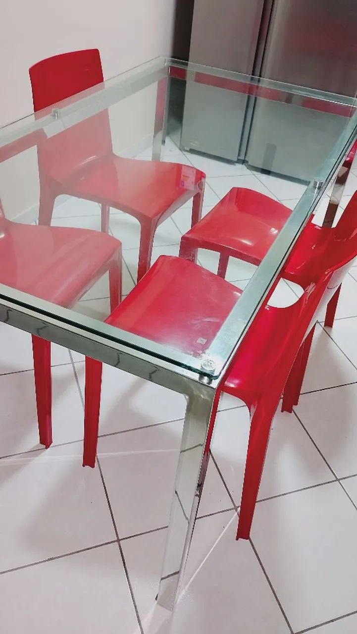 Mesa Vidro e Base Inox com 4 Cadeiras
