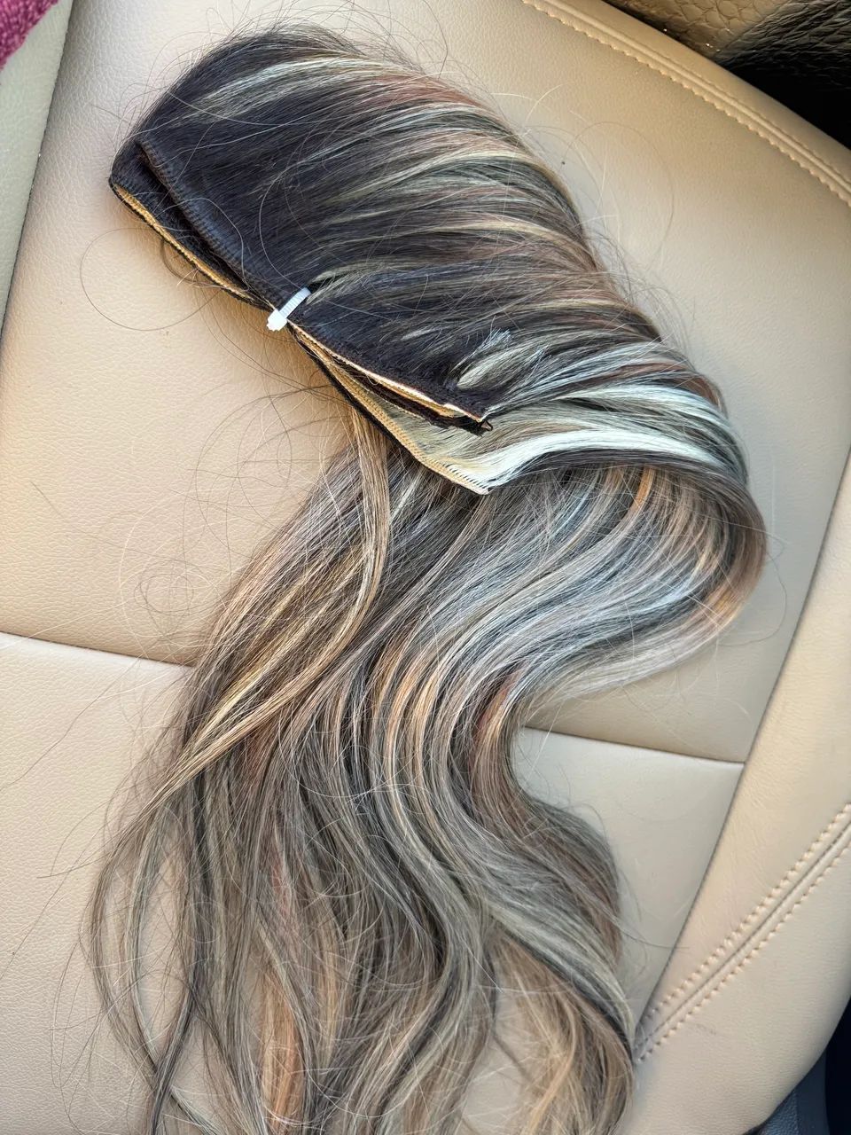 Mega hair na tela