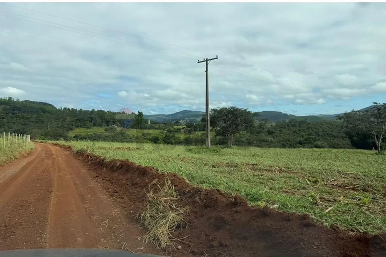 Área de compensação Ambiental - Itapecerica/MG - Foto 5