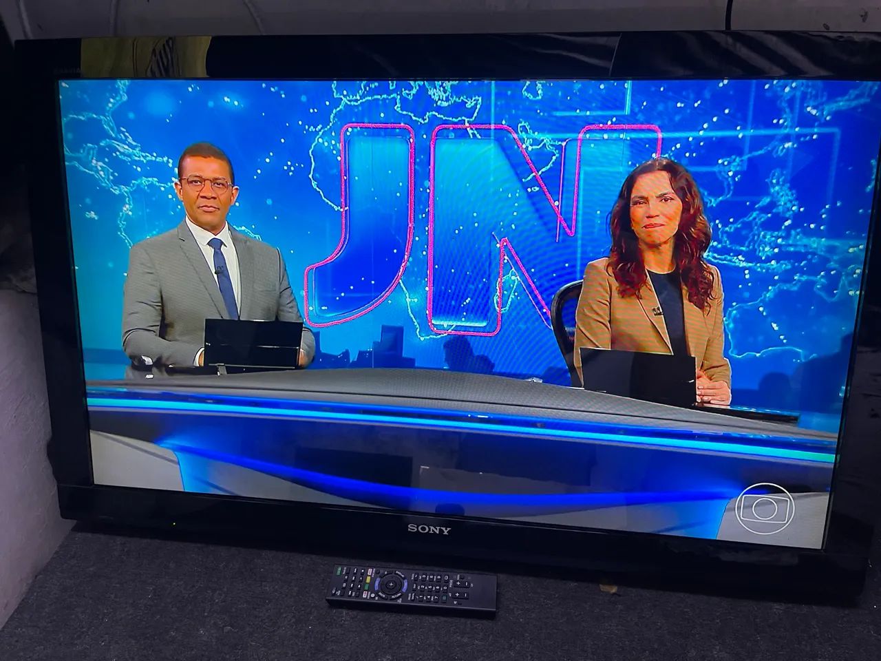 TV digital Sonic 40 polegadas bravia essa TV já é digital não precisa de conversor 