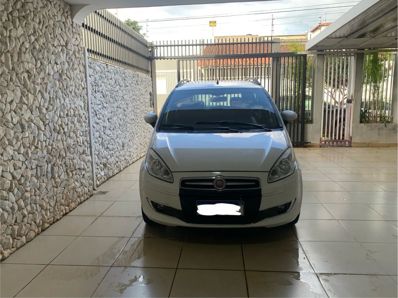 Fiat Idea Idea ATTRACTIVE 1.4 Fire Flex 8V 5p 2014