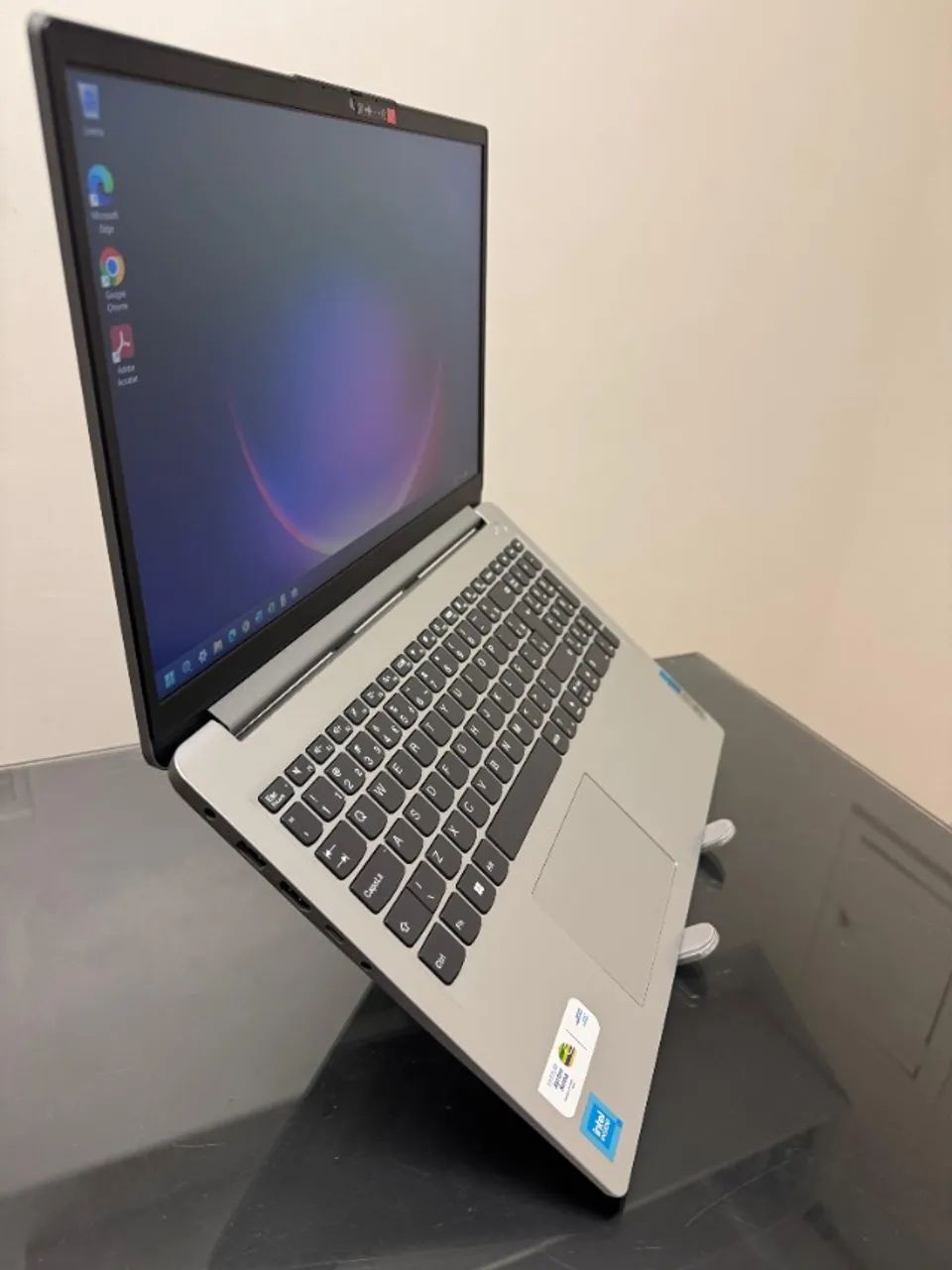 Notebook Lenovo Ideaiapad 1 - Intel Celeron N4500 - 4GB Ram - SSD 128GB Nvme - Completo - Foto 2