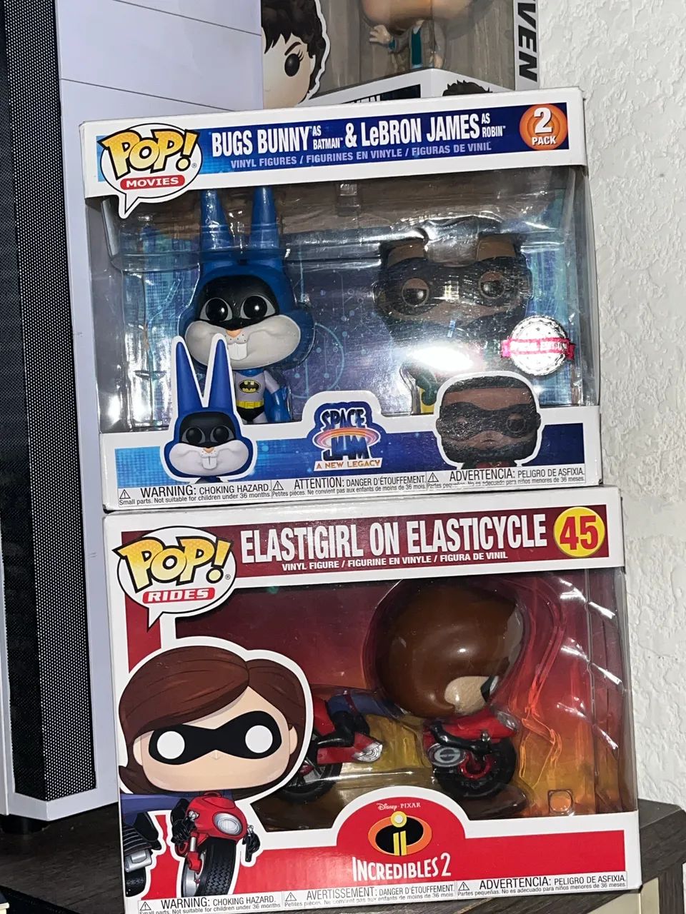 Funko lebron, Pernalonga e mulher elástico