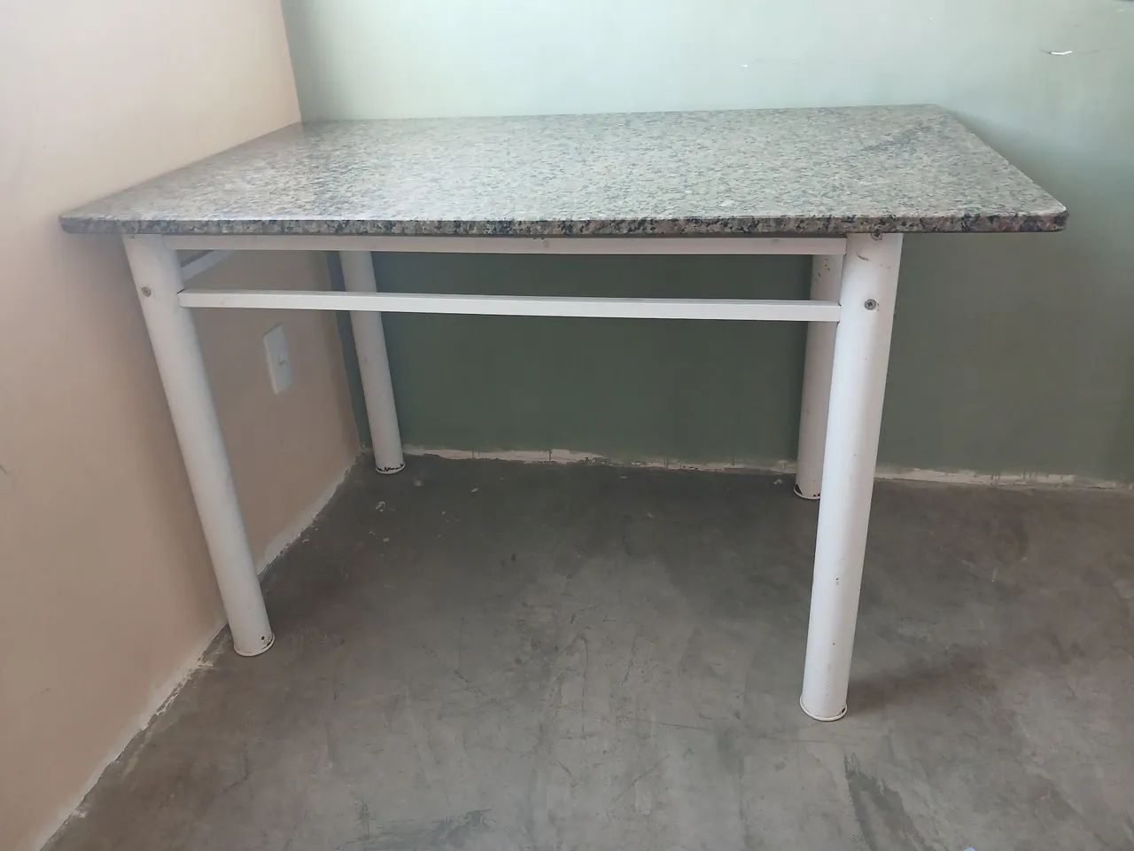 Mesa e cadeiras  - Foto 2
