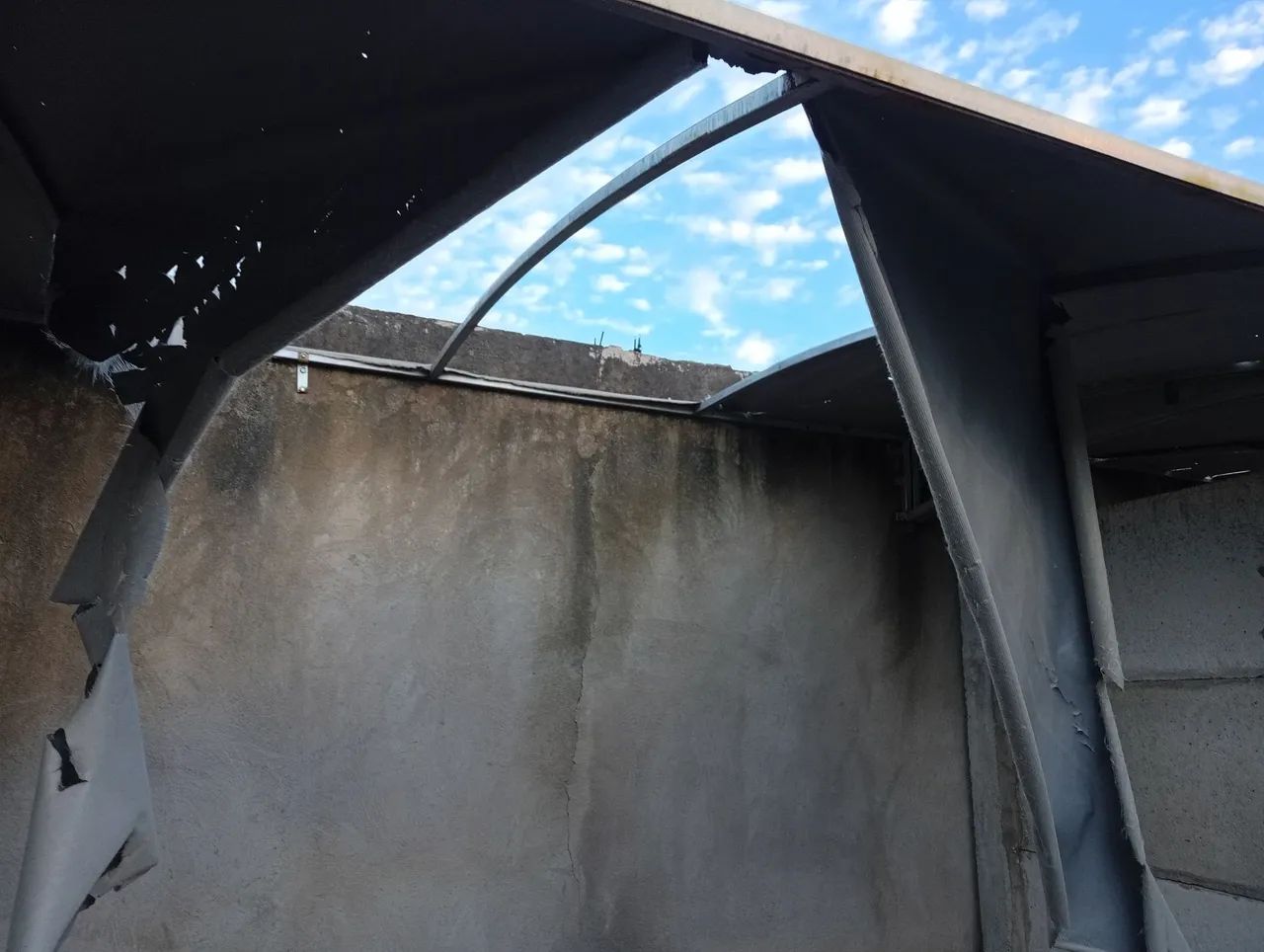 Vendo estrutura toldo!!! - Foto 2
