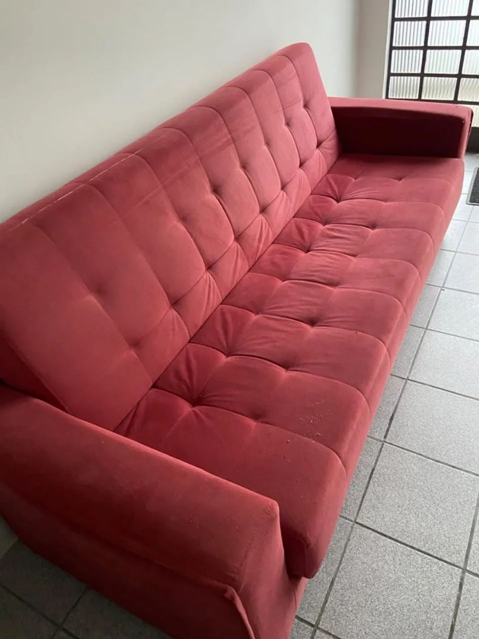 Sofá cama reclinável vermelho de 3 lugares - Foto 4