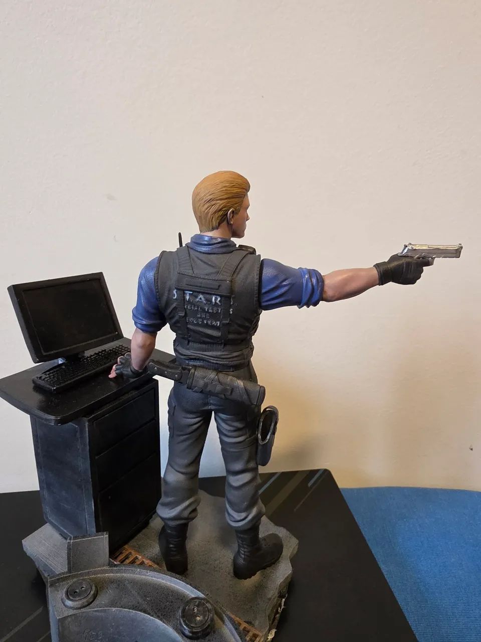 Albert wesker action figure 1/10 resident evil  boneco ação  - Foto 3