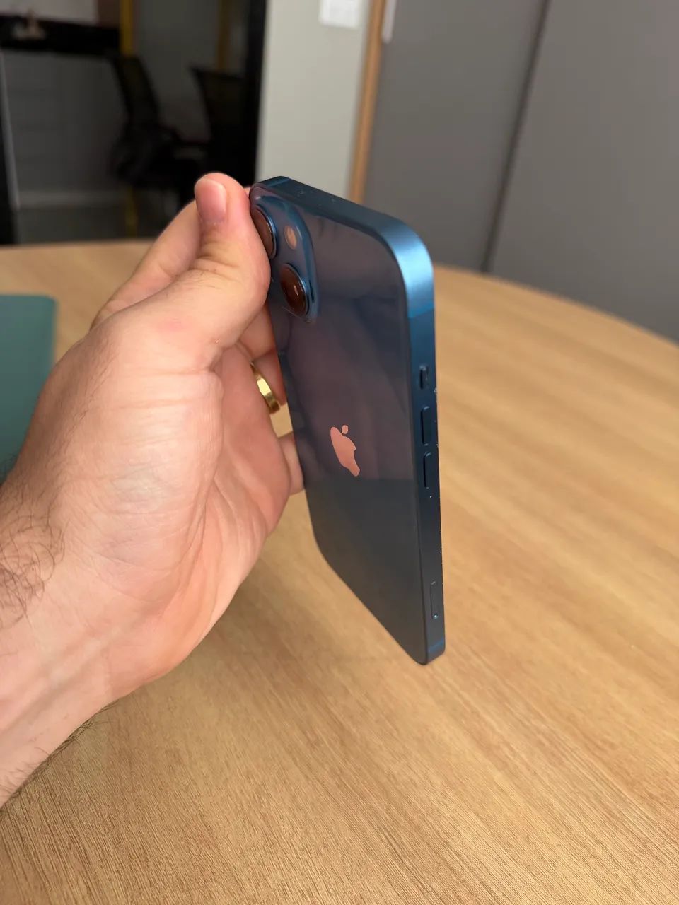 iPhone 13 azul - Foto 2