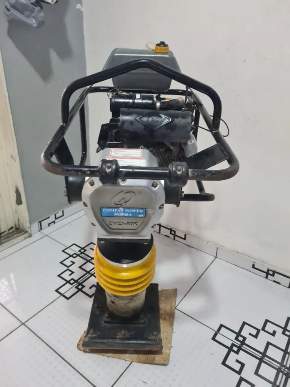 Vendo companhia de solo honda gx160 tipo sapo - Foto 5
