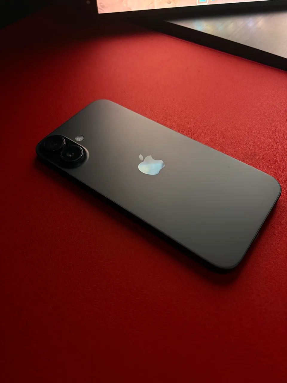 iPhone 16 Plus (128gb) - Preto