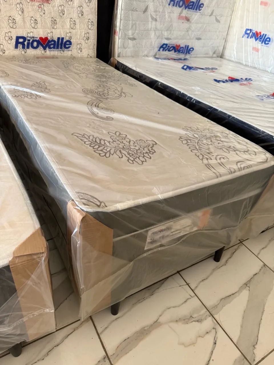 CAMA DE SOLTEIRO ALTA E ACOLCHOADA  - Foto 2